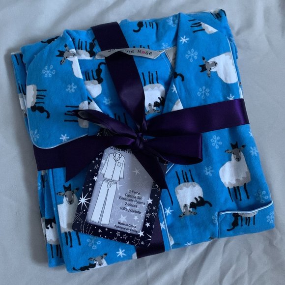 Winter Lounge Sleepwear Snowflakes Sheep 2-Piece PJ Pajamas in Blue, White (M) - Picture 1 of 3